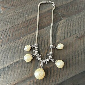 Elegant Silver and Cream Necklace